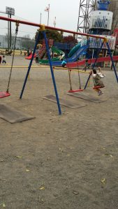 簡単な改善例(愛川町第一号公園のブランコ)